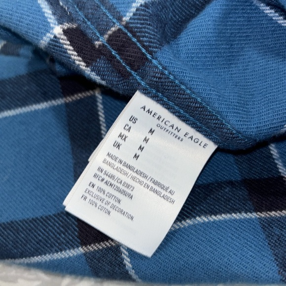American Eagle men flannel button-down with front pockets, long sleeve shirt.EUC - Picture 6 of 6